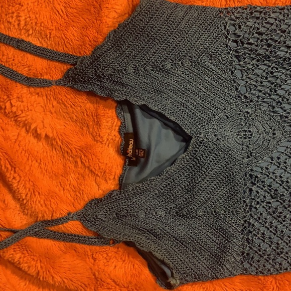 Le Chateau Crochet Style Top Blue Adjustable Straps SZ Large w/jewels - Picture 3 of 6